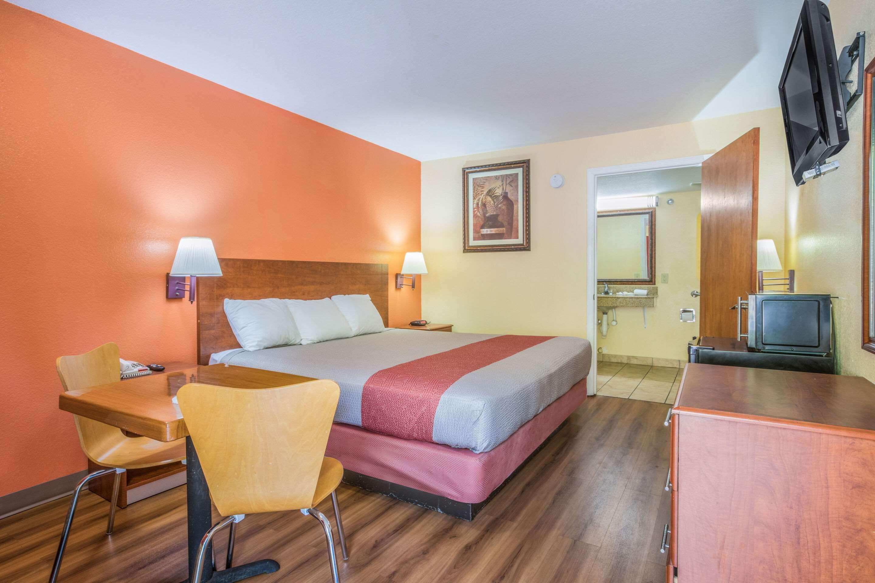 Rodeway Inn & Suites Macon Eksteriør bilde