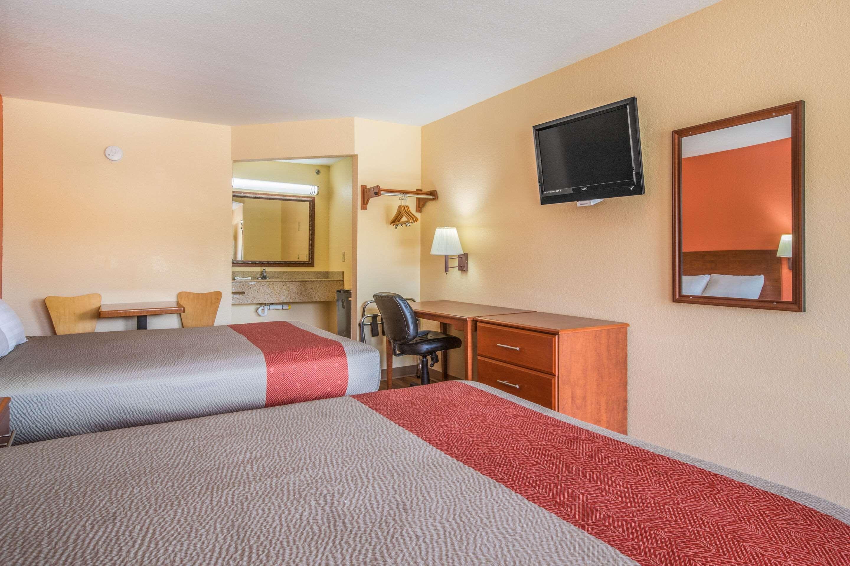 Rodeway Inn & Suites Macon Eksteriør bilde