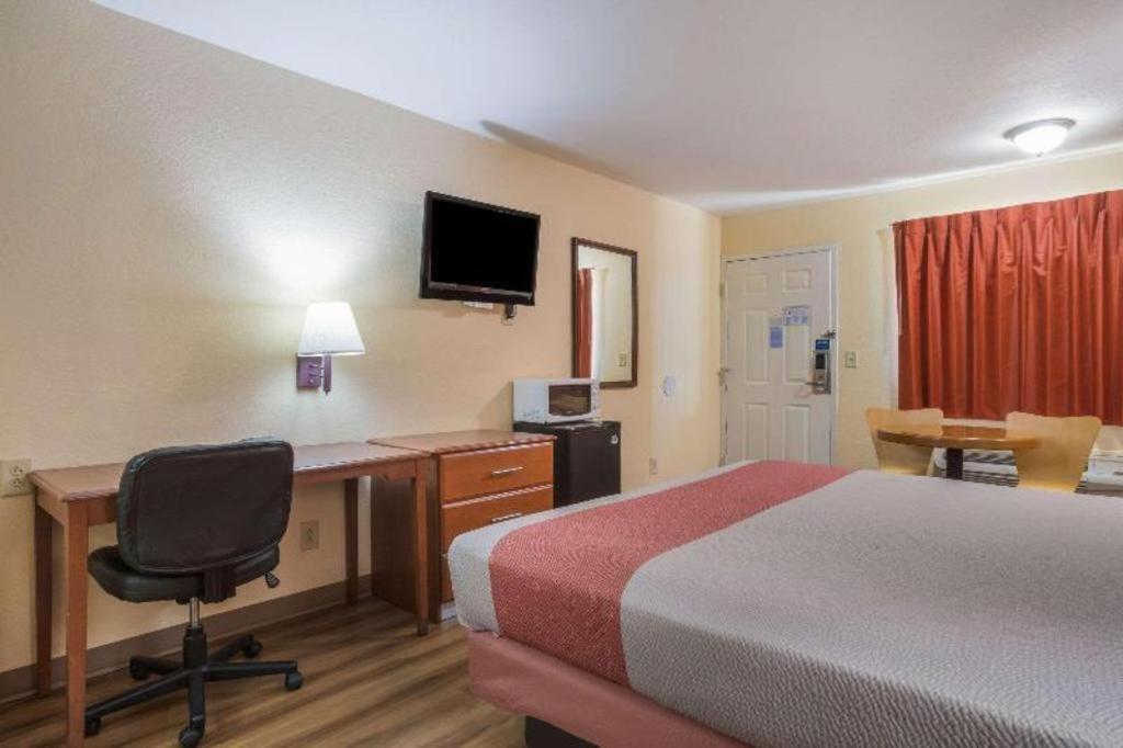Rodeway Inn & Suites Macon Eksteriør bilde
