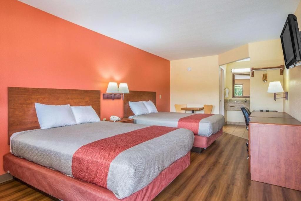 Rodeway Inn & Suites Macon Eksteriør bilde