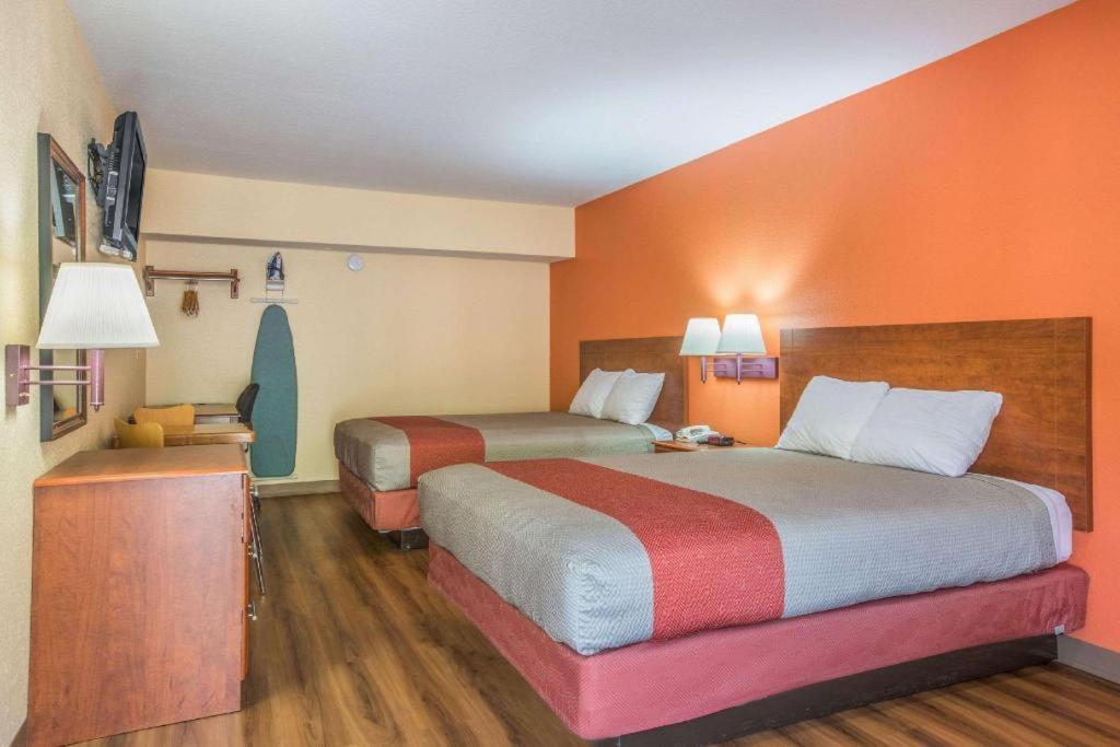 Rodeway Inn & Suites Macon Eksteriør bilde