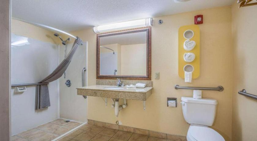 Rodeway Inn & Suites Macon Eksteriør bilde
