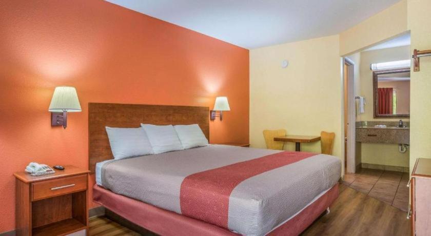 Rodeway Inn & Suites Macon Eksteriør bilde